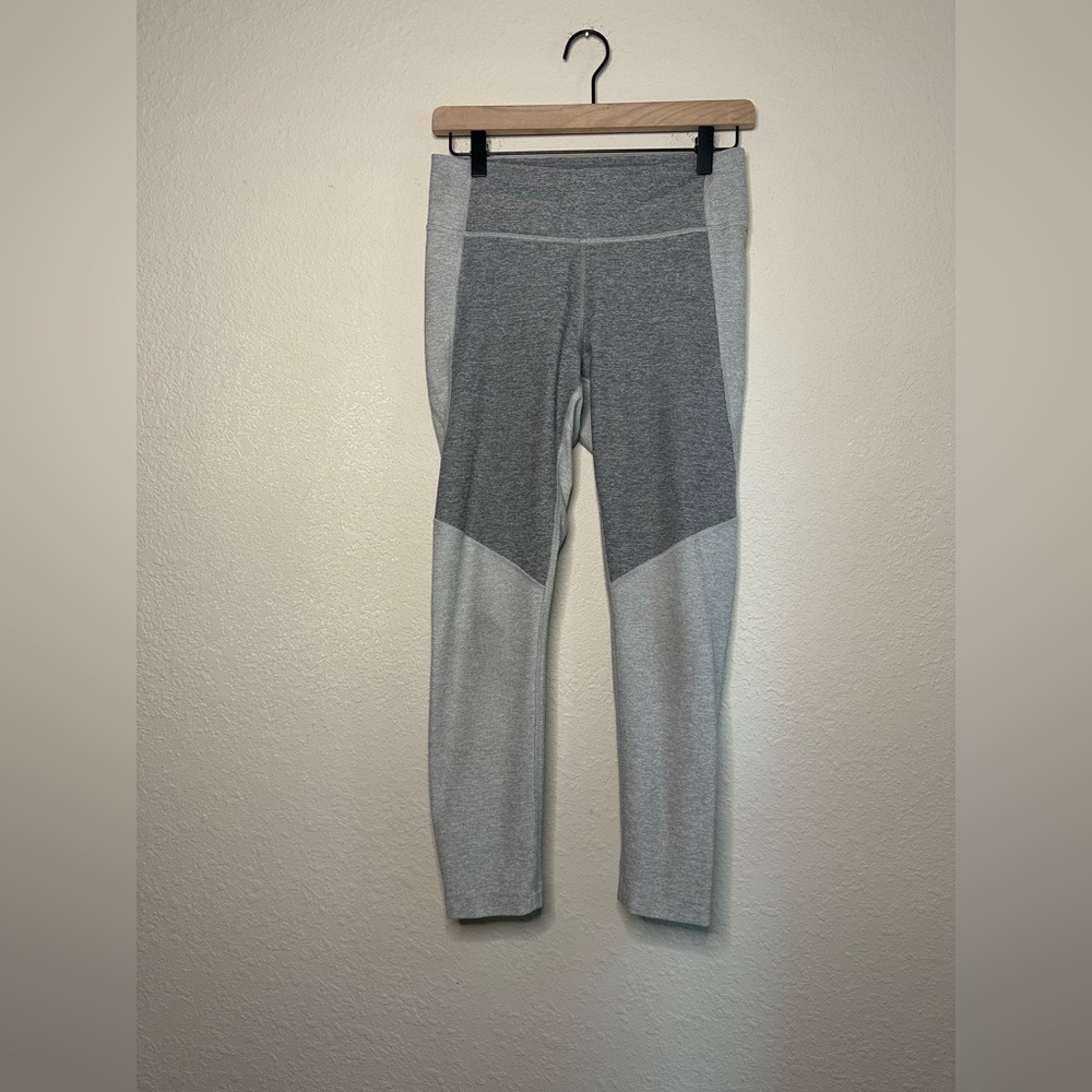 Outdoor Voices Gray and Light Gray Colorblock Leggings Size Medium
